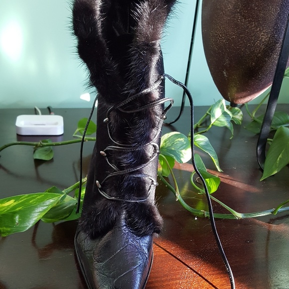 Mauri Booties - Picture 3 of 6